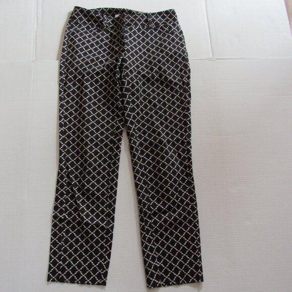 White House Black Market Pants - White House Black Market Geometric Print Size 2 Black & Cream Ankle/Capri Pants